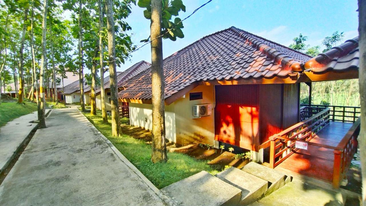 Kasuari Exotic Resort Magelang Eksteriør bilde